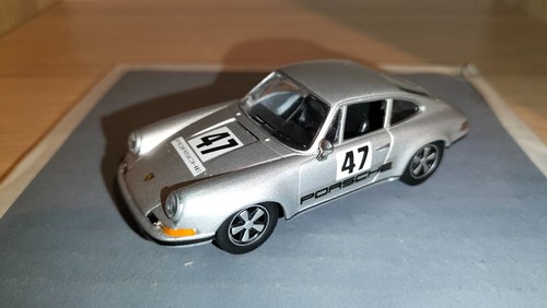 Porsche carrera 911 - 1/43,